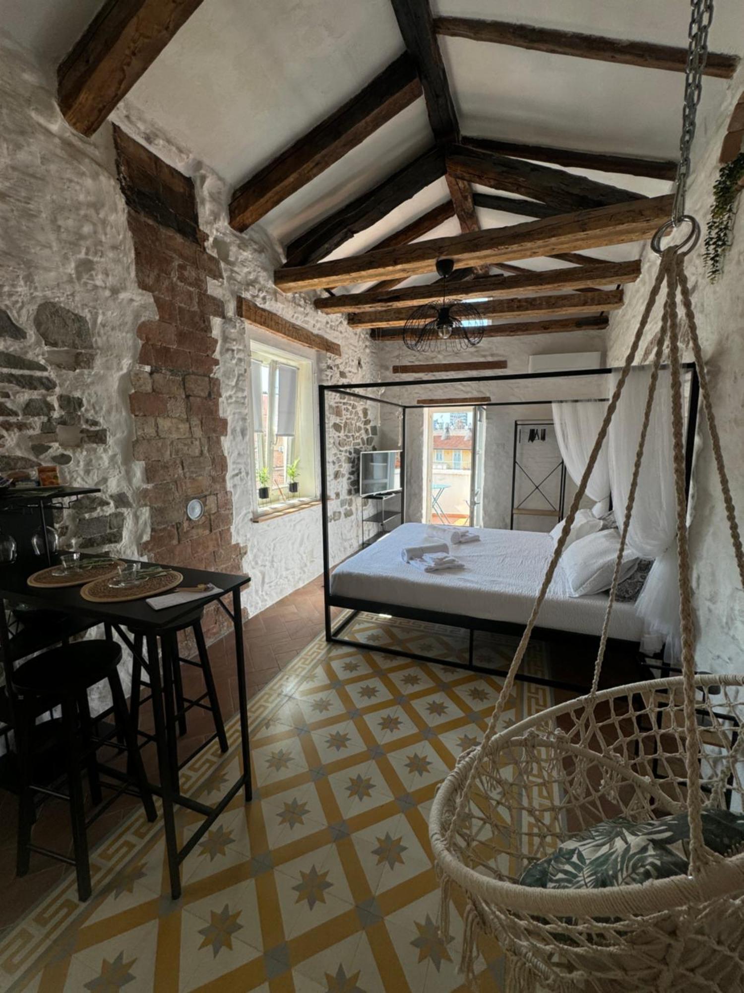 Loving My Rooms 3 - Incantevole Monolocale Nel Centro Storico Gorizia Esterno foto